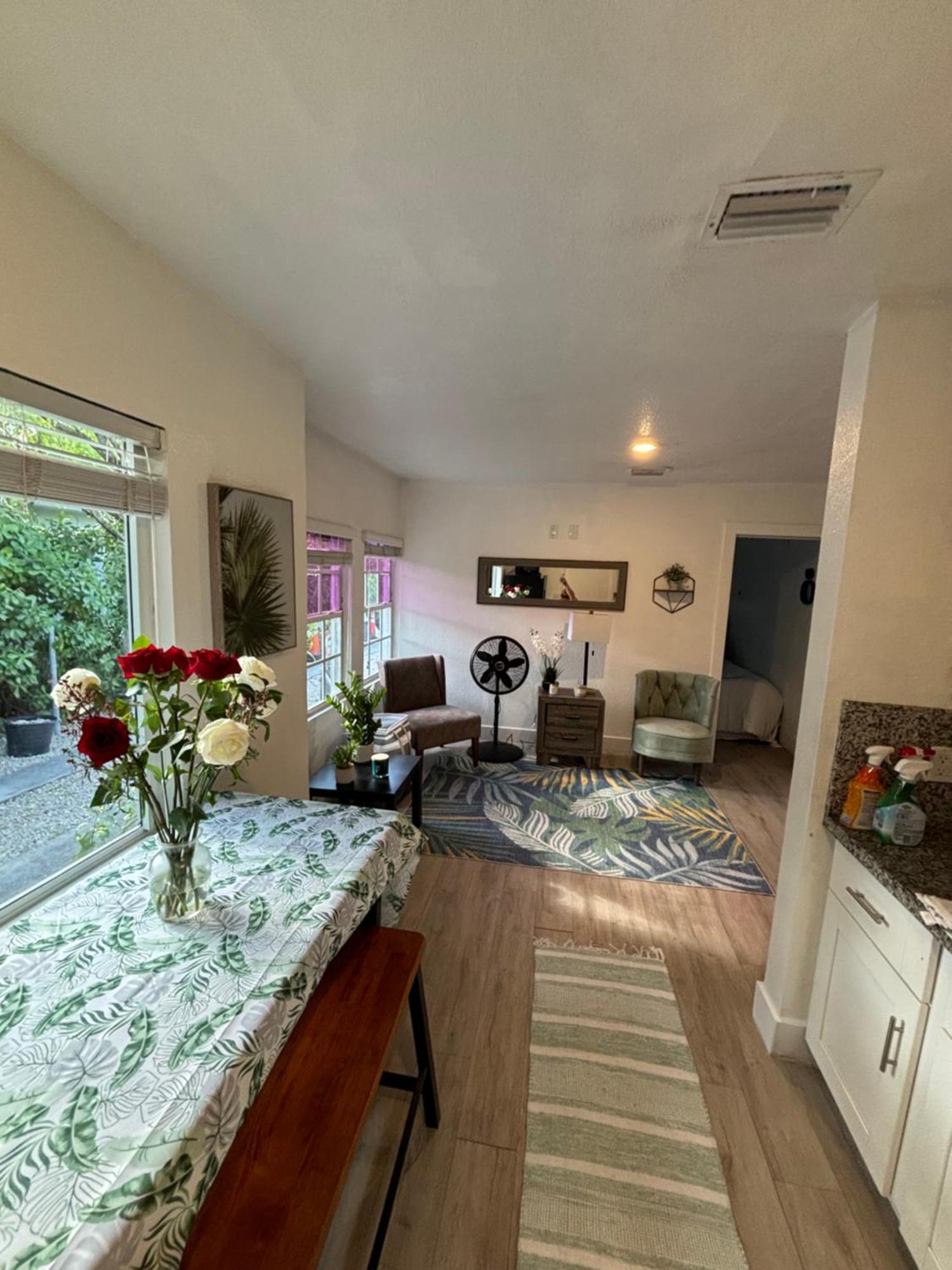 Deluxe Room In Best Location Miami In A 2 Bedrooms Unit - Parking, Laundry And Luggage Storage Kültér fotó